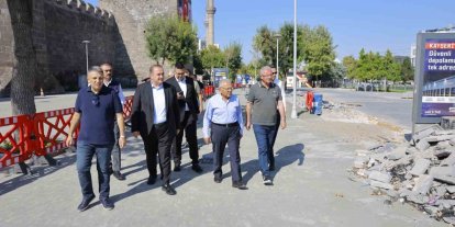 Başkan Büyükkılıç’tan Cumhuriyet Meydanı ve Yeraltı Çarşısı’ndaki yatırımlara yakın takip