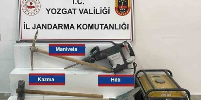 Kaçak kazı yapan 4 kişi yakalandı