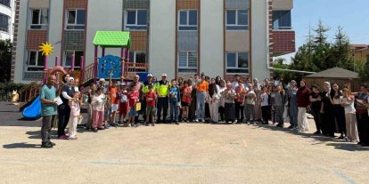Jandarmadan öğrencilere trafik eğitimi
