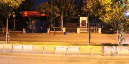 Durakta bulunan şüpheli çanta ekipleri harekete geçirdi