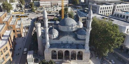 Başkan Taşkın ve Milletvekili Babacan Yeni Cami’deki çalışmaları inceledi