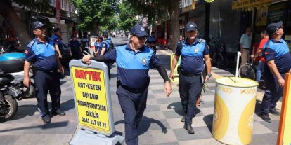 Akdeniz’de kaldırım işgallerine zabıta denetimi