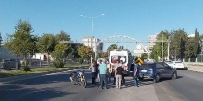 Adıyaman’da otomobil ile motosiklet çarpıştı: 1 yaralı