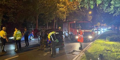 Refüjü aşan otomobil karşı şeritte iki araca çarptı: 3 yaralı