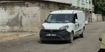 Motosiklet ile otomobil çarpıştı: 1 yaralı