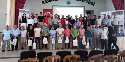Kavaklıdere’de ceviz üreticilerine verim ve kalite eğitim
