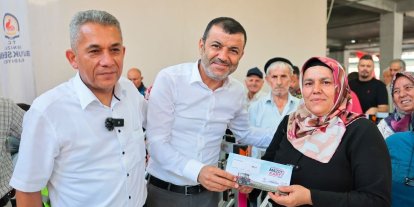 Denizli’de üreticinin yüzü Büyükşehir ile gülüyor