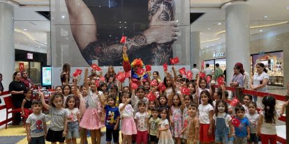 Mardian Mall’da 30 Ağustos Zafer Bayramı coşkusu çocuklarla birlikte yaşandı