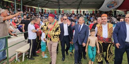 Zengibar Karakucak Güreşleri’nin başpehlivanı Feyzullah Aktürk
