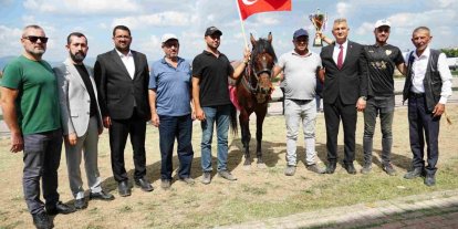 Rahvan at koşusunda altın kemer sahibini buldu