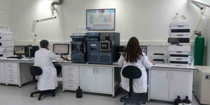 Arı zehrinden zeytinyağına, MSKÜ Gıda Laboratuvarı kapılarını tüm Türkiye’ye açtı