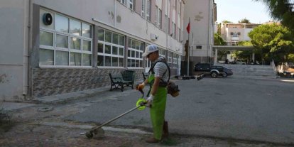 Kuşadası Belediyesi okulları yeni eğitim yılına hazırlıyor