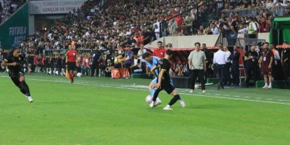 Tredyol Süper Lig: Amed Sportif Faaliyetler: 1 - Trabzonspor: 1 (İlk yarı)