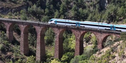 "Test süreçleri başarıyla devam eden Milli Elektrikli Hızlı Tren’imiz saatte 250 kilometre hıza ulaştı"