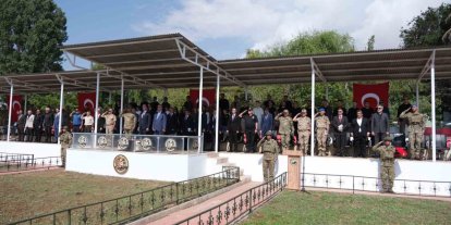 Tatvan’da ‘Sancak ve Komuta Devir Teslim Töreni’ gerçekleştirildi