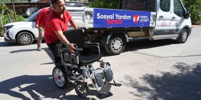 Başkan Kocagöz engelli vatandaşın akülü sandalye talebini saatler içinde yerine getirdi
