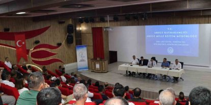 Arsuz’da okul müdürleri toplantısı yapıldı