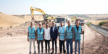 Eğil’de yol yapım çalışması