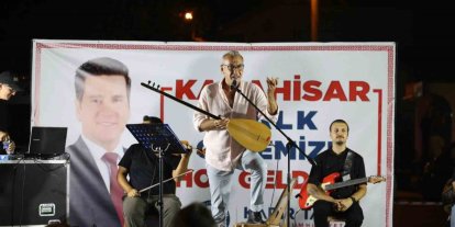 Karahisar Halk Gecesinde müzik ve eğlence dolu akşam
