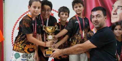 Menteşe’de masa tenisi minikler il birinciliği müsabakaları tamamlandı