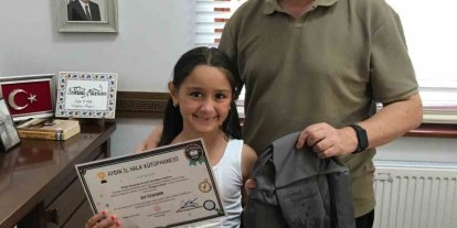 Aydın’da minik kütüphane kaşifleri belgelerini aldı