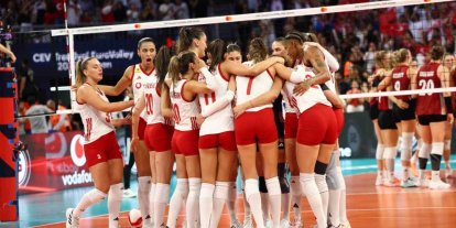 A Milli Kadın Voleybol Takımı final için Sırbistan karşısında