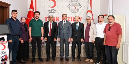Vali  Aydın Baruş Kızılay’da