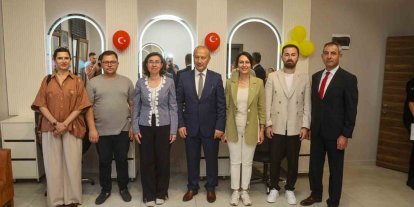 Uşak’ta Halk Kadın Kuaförü hizmete açıldı