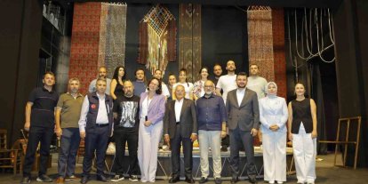 Büyükkılıç, Kayseri Devlet Tiyatrosu’nu inceledi