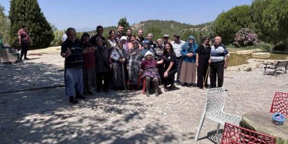 Honaz Belediye Başkanı Kepenek, yaşlı rehabilitasyon merkezini ziyaret etti