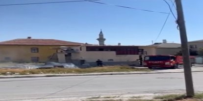 Karapınar’da iki ayrı ot yangını paniğe neden oldu