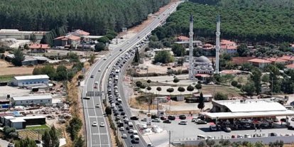 Muğla’da zincirleme kaza sonrası karayolunda trafik tıkandı