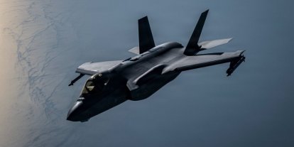 CENTCOM: "ABD güçleri, 3 gemiyi etkisiz hale getirdi ve 2 gemiye çıktı"