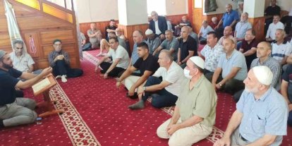 Vatandaşlar Kur’an-ı Kerim tilavetinde bir araya geldi