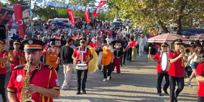 Yeşilçomlu Kavun Festivali bölge üreticisine pazar oluşturuyor