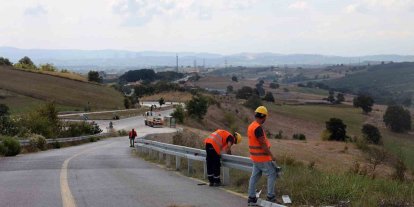 Sakarya’da çelik oto korkuluk montajına başlandı