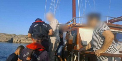 Bodrum ve Marmaris’te ticari yatlarda rahatsızlanan iki kişinin tıbbi tahliyesi yapıldı