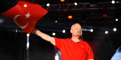 Menemen’de kurtuluş coşkusu Sefo ile yaşanacak