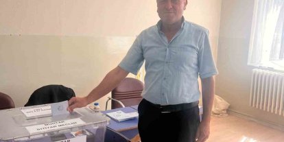 Hisarcık köyünde muhtarlık için sandık kuruldu