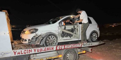 Kaza sonrası aracı bırakıp kaçtılar