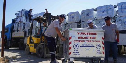 Yunusemre’de çöp konteynerleri yenileniyor