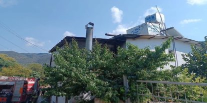 Arsuz’da ev yangını büyümeden söndürüldü