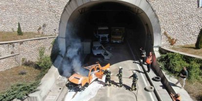 Ilgaz 15 Temmuz İstiklal Tüneli’nde gerçeği aratmayan deprem, göçük ve trafik kazası tatbikatı
