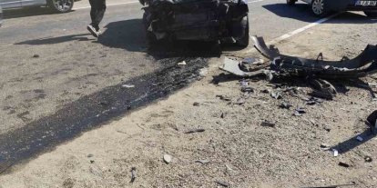 Siirt’te hafif ticari araç ile kamyonet çarpıştı: 4 yaralı