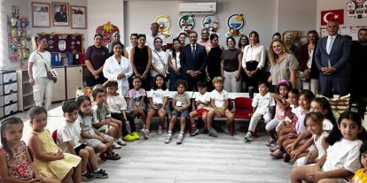 Burhaniye’de Kaymakam Atilla, minik öğrencilerle bir araya geldi
