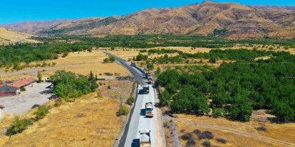 20 kilometrelik grup yolunda asfalt çalışmaları sürüyor