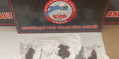 Keşan’da polisin durdurduğu 2 şüphelide uyuşturucu ele geçirildi