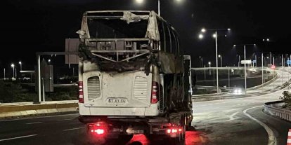 Yanan otobüste hayatını kaybedenlerin cesetleri Adli Tıp Kurumu’na kaldırıldı