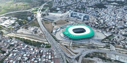 Bursa’da okullar açıldı, korkulan trafik yoğunluğu oluşmadı