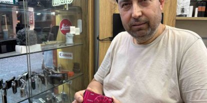 Akıllı telefonların yapaylığından kaçıp kompakt fotoğraf makinelerine yöneldiler